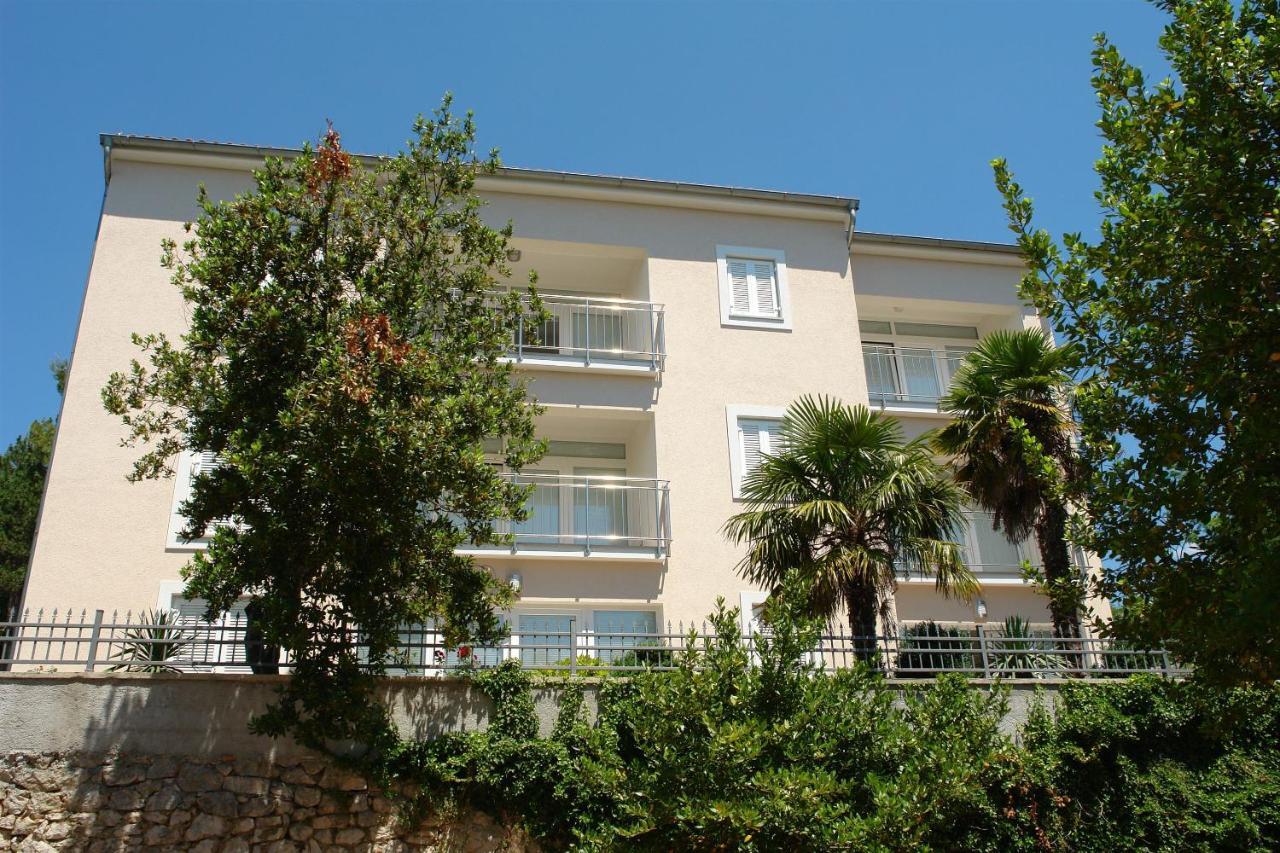 Apartment Villa Sara Dramalj Exterior foto